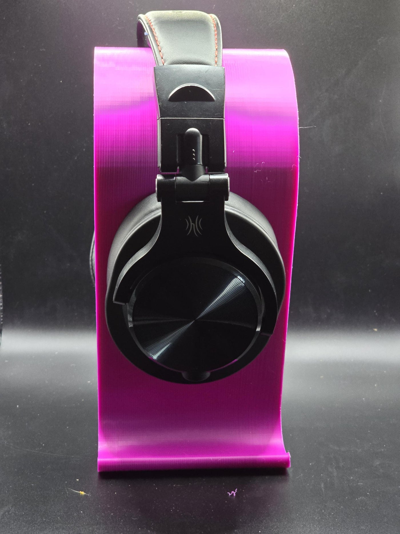 Minimalist 3D Printed Headphone Stand - Stylish Textured Finish, Modern Design, Compact & Durable for Gaming, Office, or Home Use