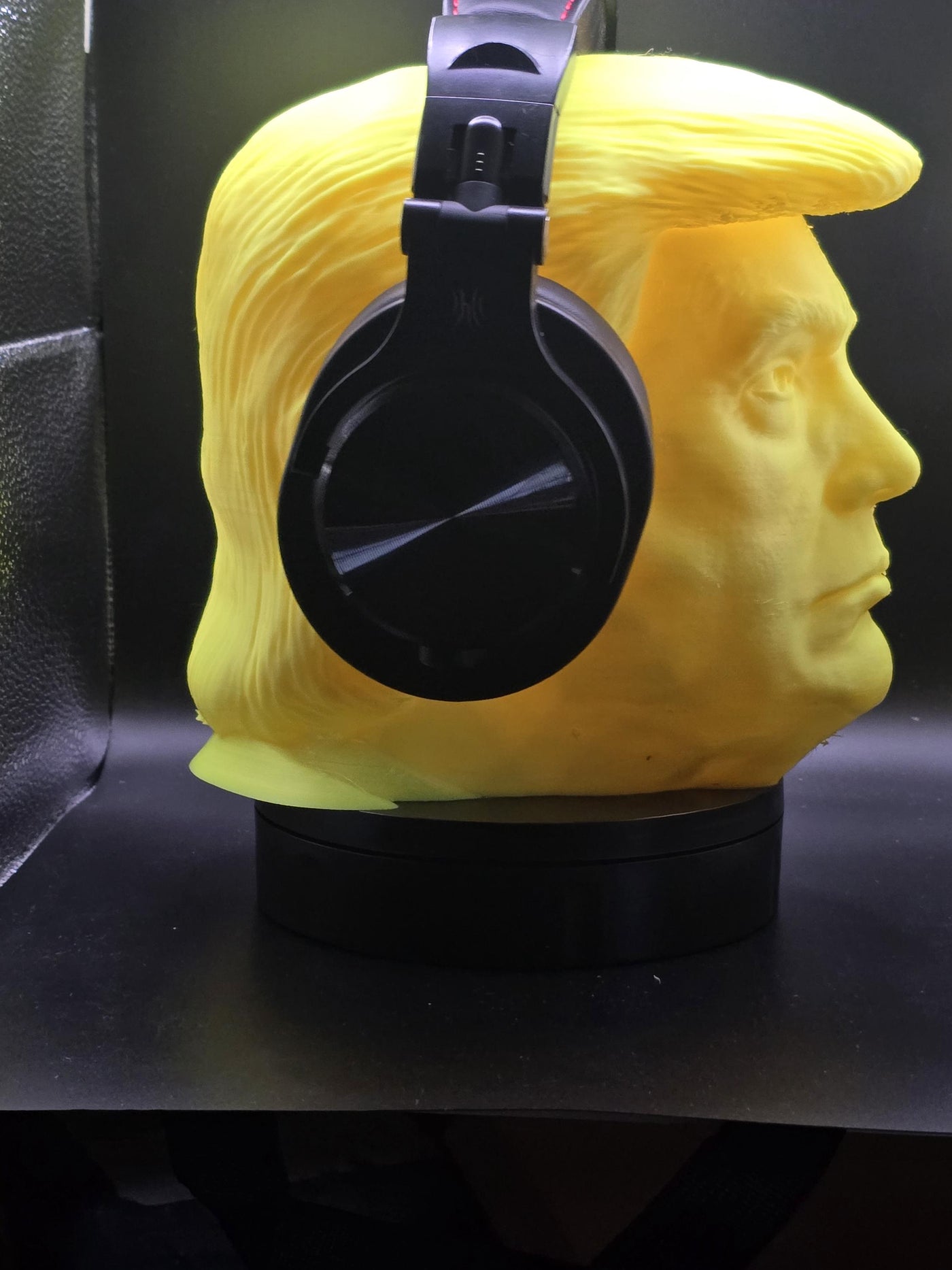Donald Trump Headphone Stand, 3D Printed Headset Holder, Fun and Unique Desk Accessory, Gift for Gamers & Trump Fans, Organizer