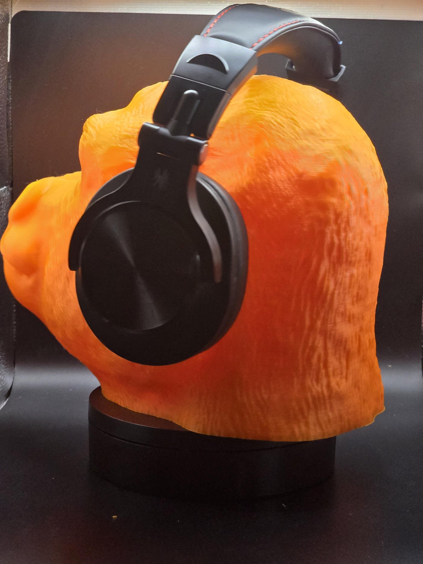 Gorilla Head Headphone Stand – Unique 3D Printed Holder for Gaming, Desk, or Office | Fun & Functional Headset Organizer