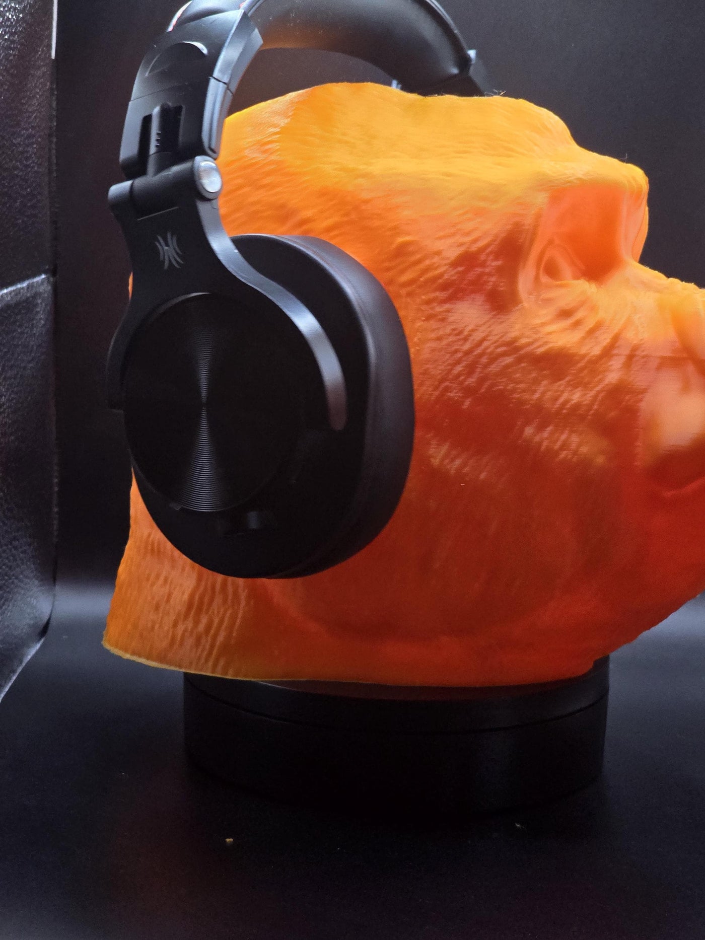 Gorilla Head Headphone Stand – Unique 3D Printed Holder for Gaming, Desk, or Office | Fun & Functional Headset Organizer